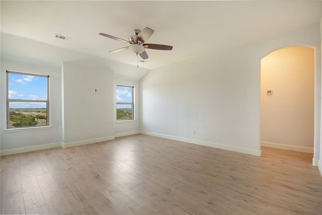 316 Bluffside Trail, Benbrook, TX 76126