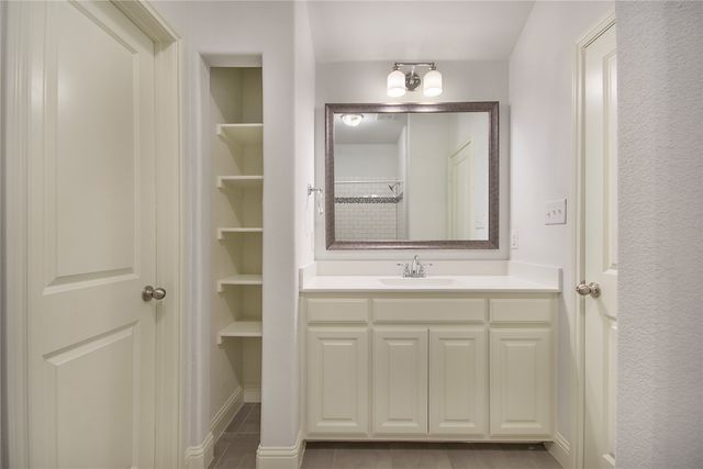 316 Bluffside Trail, Benbrook, TX 76126