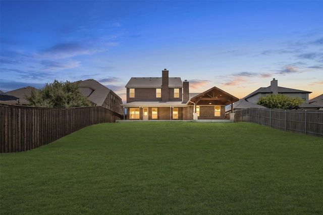 316 Bluffside Trail, Benbrook, TX 76126