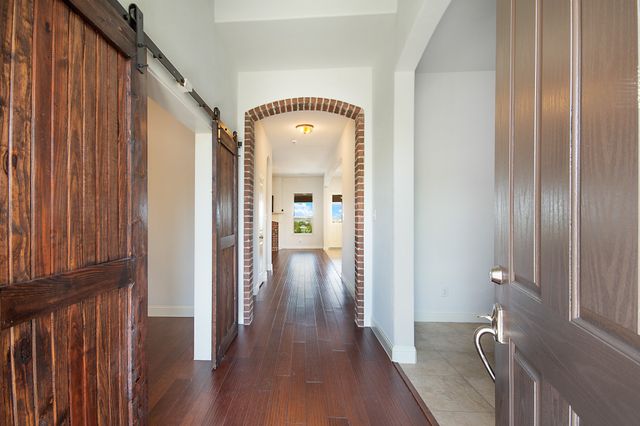 316 Bluffside Trail, Benbrook, TX 76126