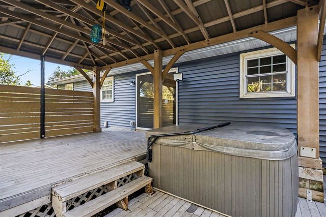 8081 N 27th Street, Richland, MI 49083