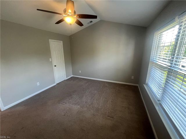 5018 Huntclub CHSE, Suffolk, VA 23435
