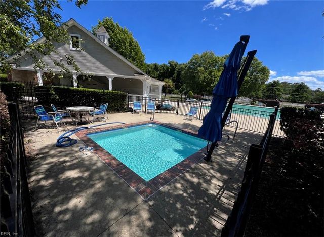 5018 Huntclub CHSE, Suffolk, VA 23435