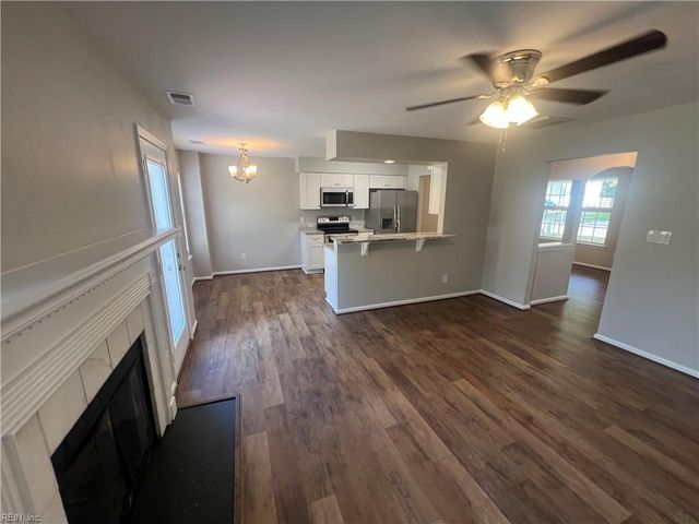 5018 Huntclub CHSE, Suffolk, VA 23435