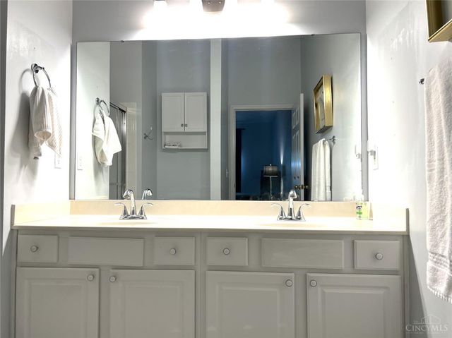 3920 Sandtrap Circle, Mason, OH 45040