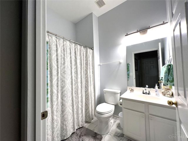 3920 Sandtrap Circle, Mason, OH 45040