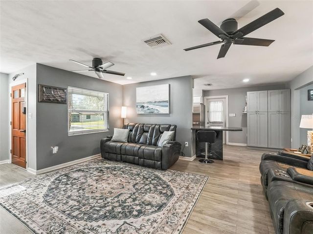 37345 OAK LANE, Umatilla, FL 32784