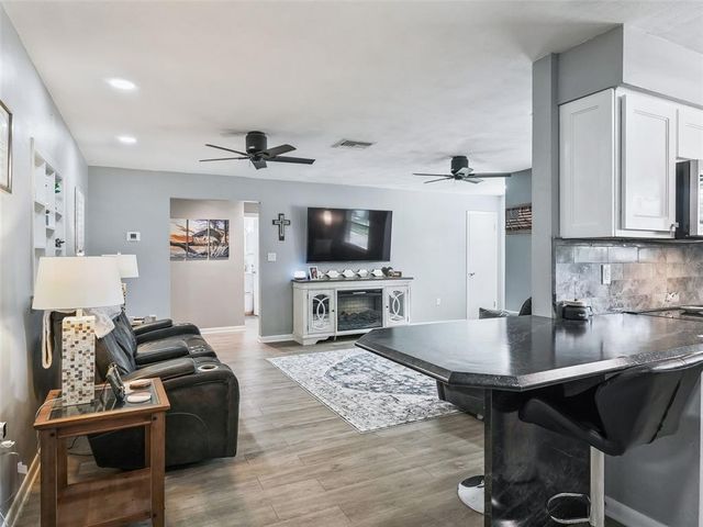37345 OAK LANE, Umatilla, FL 32784