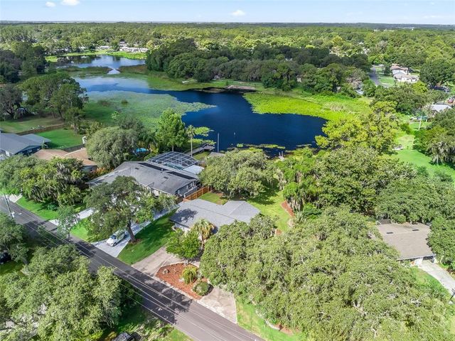 37345 OAK LANE, Umatilla, FL 32784