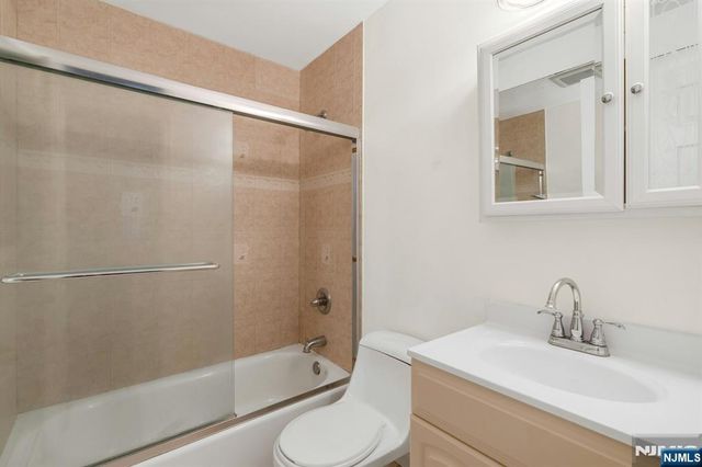 1419 Faulkner Court, Mahwah, NJ 07430