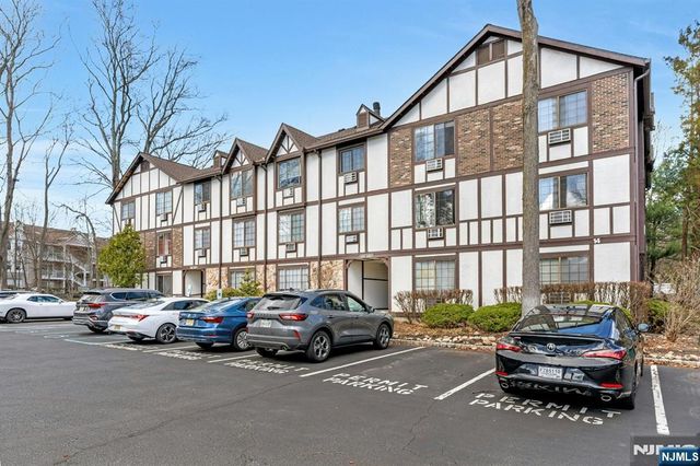 1419 Faulkner Court, Mahwah, NJ 07430