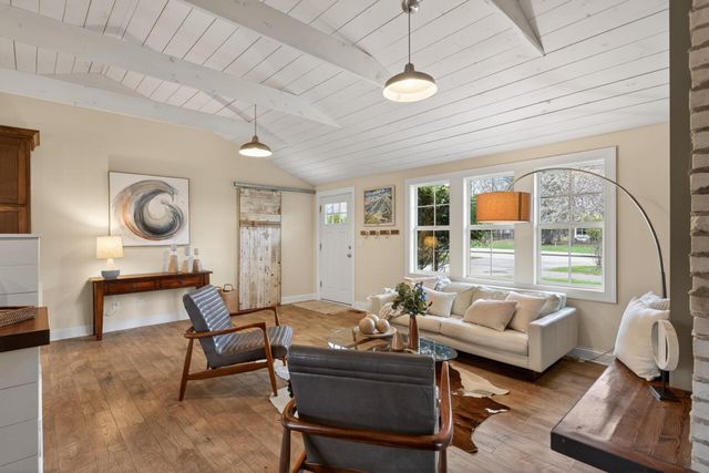 5330 Manitou Road, Tonka Bay, MN 55331