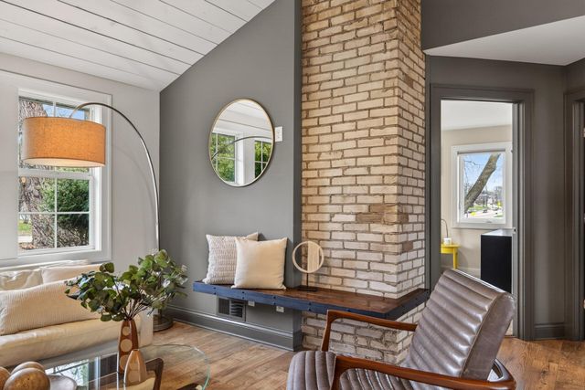 5330 Manitou Road, Tonka Bay, MN 55331