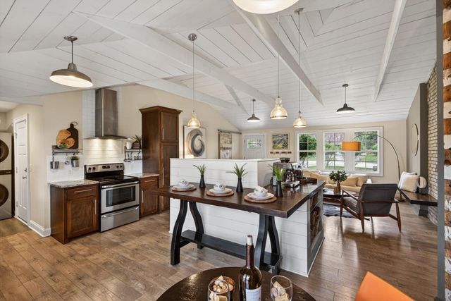 5330 Manitou Road, Tonka Bay, MN 55331