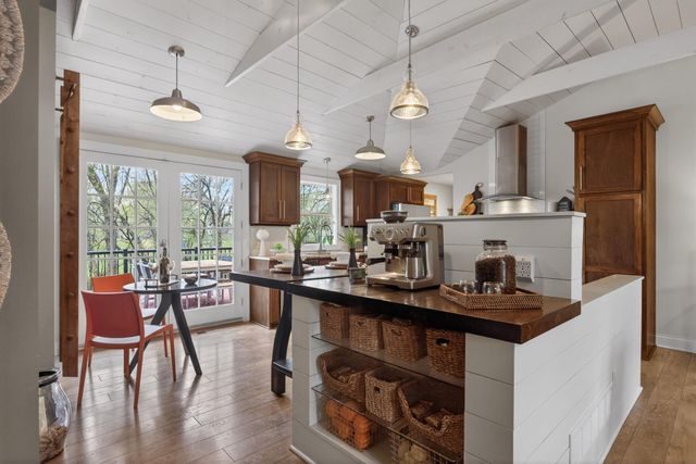 5330 Manitou Road, Tonka Bay, MN 55331