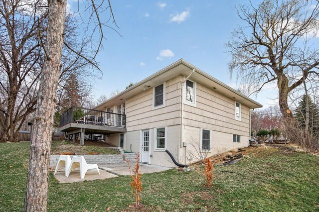 5330 Manitou Road, Tonka Bay, MN 55331