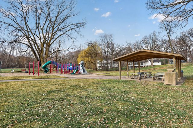 5330 Manitou Road, Tonka Bay, MN 55331