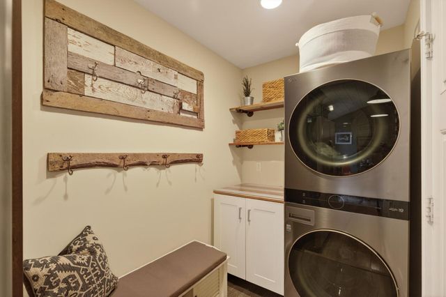 5330 Manitou Road, Tonka Bay, MN 55331