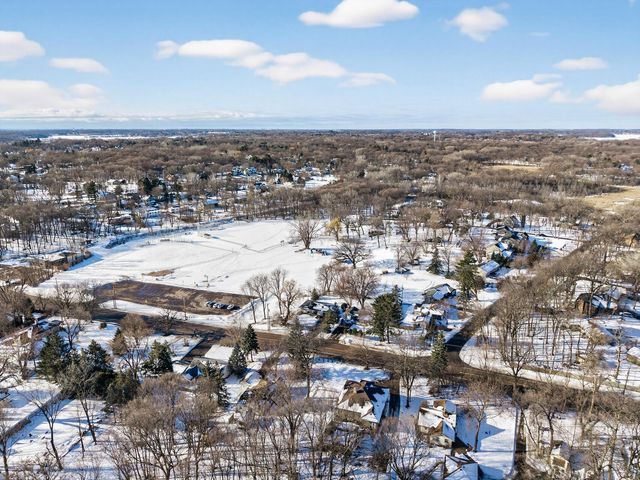 5330 Manitou Road, Tonka Bay, MN 55331