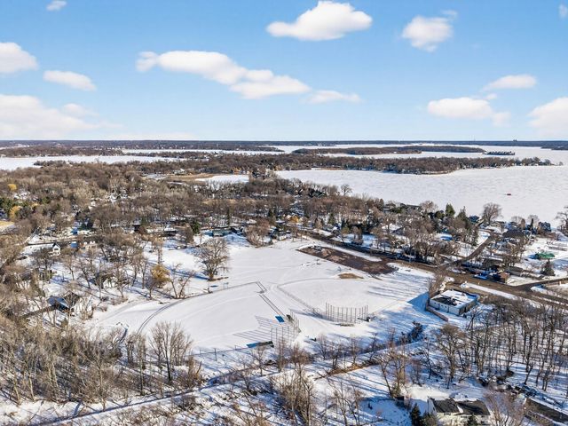 5330 Manitou Road, Tonka Bay, MN 55331