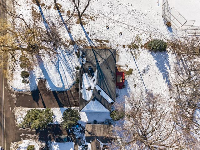 5330 Manitou Road, Tonka Bay, MN 55331