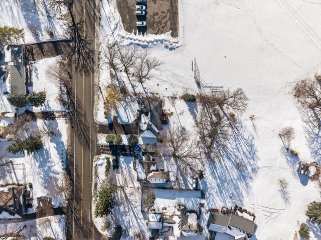 5330 Manitou Road, Tonka Bay, MN 55331