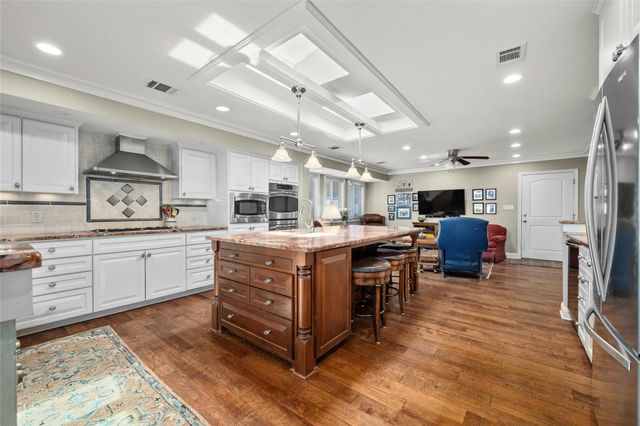 713 Mariner, Lakeway, TX 78734
