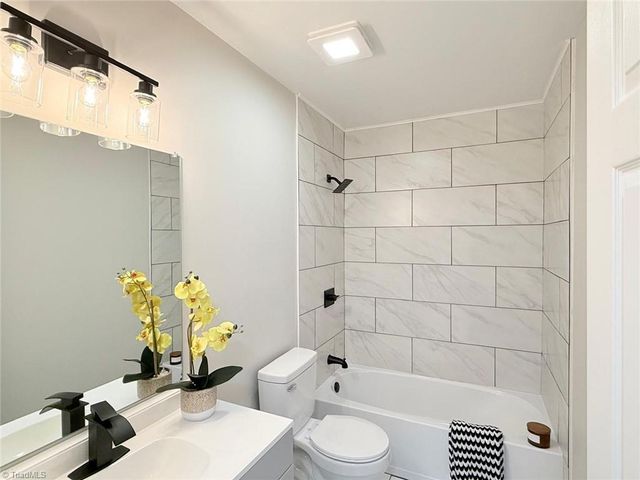 1614 Oneka Avenue, High Point, NC 27260