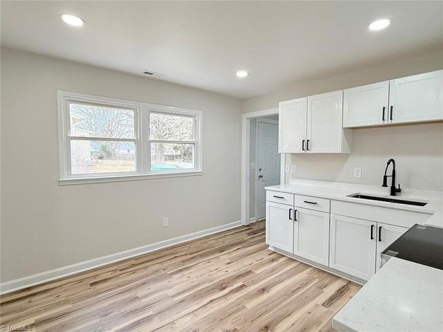 1614 Oneka Avenue, High Point, NC 27260