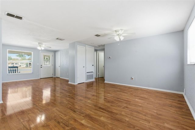 6439 EDEN LANE, Tampa, FL 33634