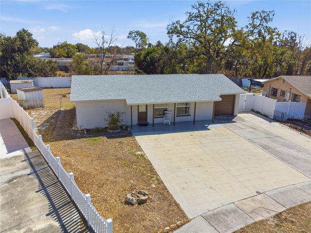 6439 EDEN LANE, Tampa, FL 33634