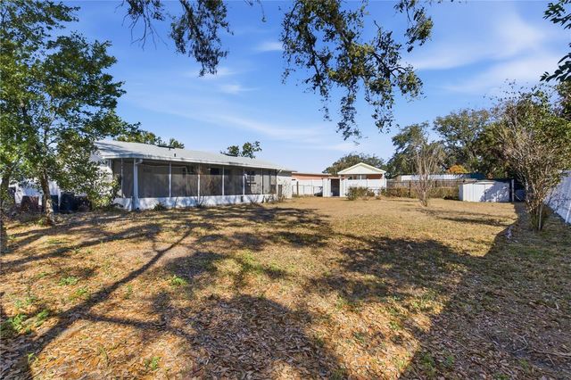 6439 EDEN LANE, Tampa, FL 33634