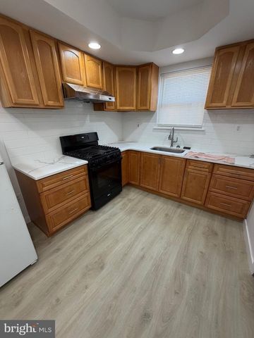 820 WINTON ST, Philadelphia, PA 19148