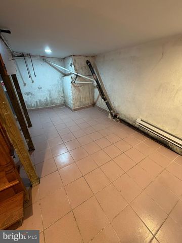 820 WINTON ST, Philadelphia, PA 19148