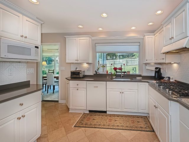 9745 Lindsay, Mccandless, PA 15237