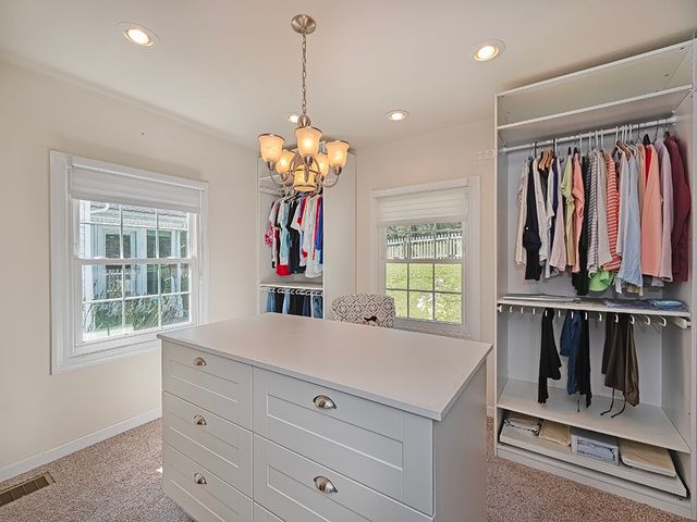 9745 Lindsay, Mccandless, PA 15237