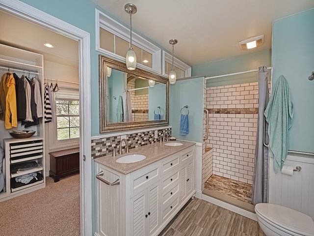 9745 Lindsay, Mccandless, PA 15237