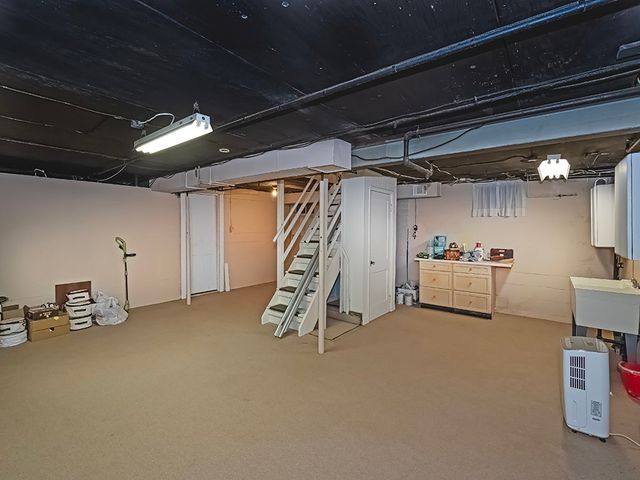 9745 Lindsay, Mccandless, PA 15237