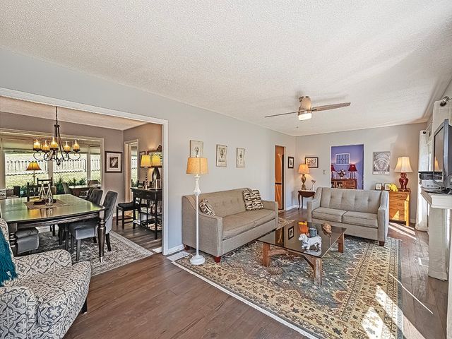 9745 Lindsay, Mccandless, PA 15237