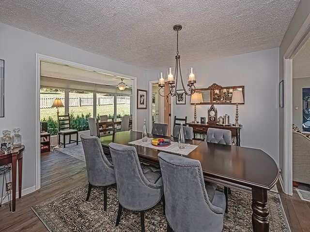 9745 Lindsay, Mccandless, PA 15237