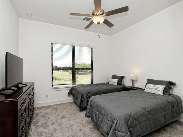113 Tesoro Perdido CV, Liberty Hill, TX 78642