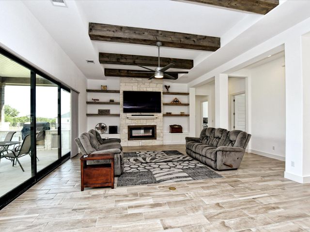 113 Tesoro Perdido CV, Liberty Hill, TX 78642