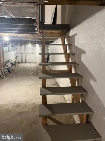 3017 W SUSQUEHANNA AVE, Philadelphia, PA 19121