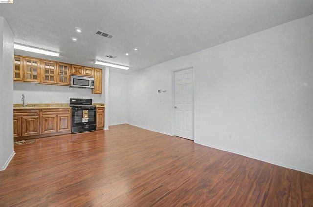 222 Piedmont Lane, Pittsburg, CA 94565