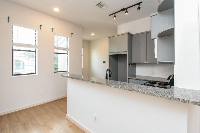 4106 Mckinney Street, Houston, TX 77023
