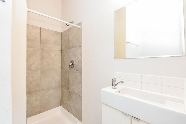 4106 Mckinney Street, Houston, TX 77023