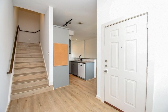 4106 Mckinney Street, Houston, TX 77023
