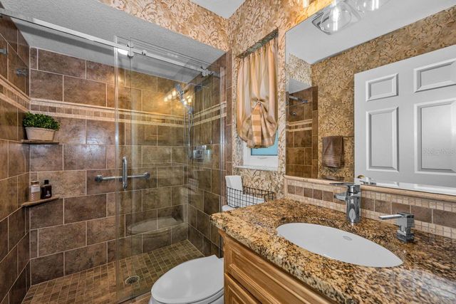 970 SOUTHERN PINE COURT NE, St Petersburg, FL 33703