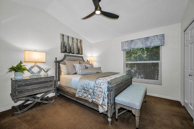 970 SOUTHERN PINE COURT NE, St Petersburg, FL 33703