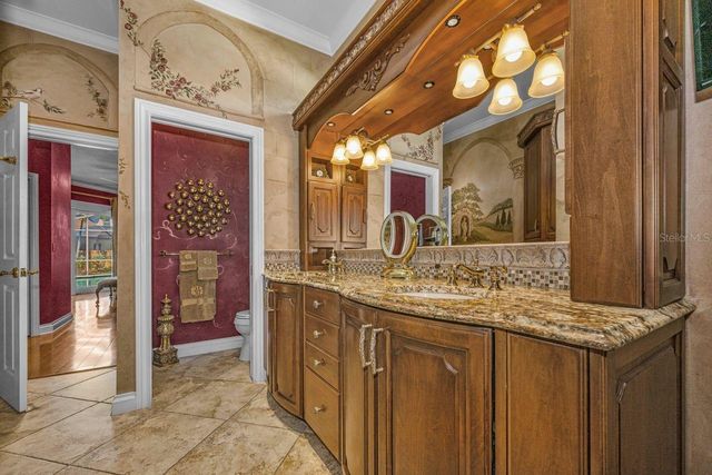 970 SOUTHERN PINE COURT NE, St Petersburg, FL 33703